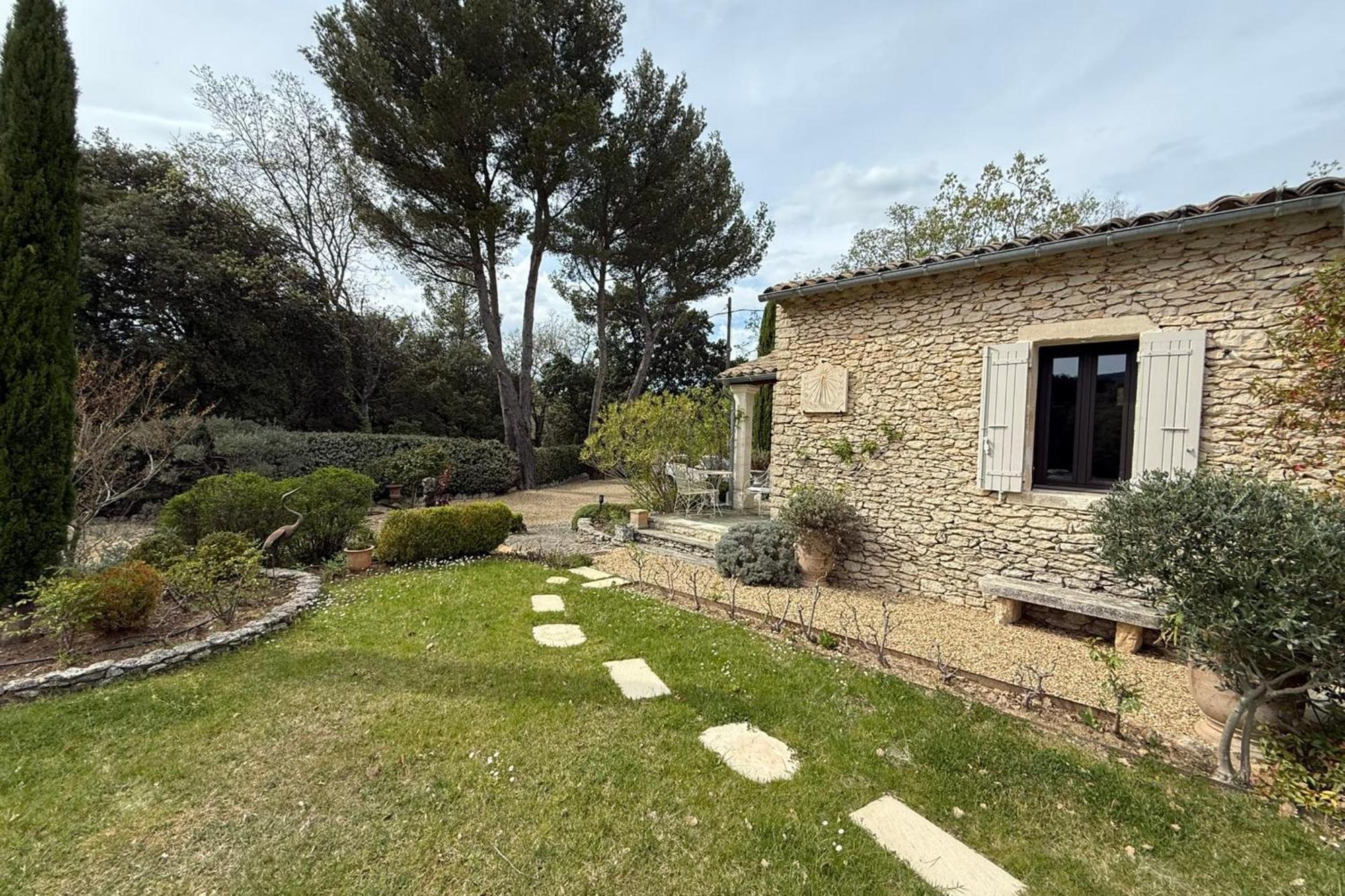 Beautiful Provencal Villa With Pool And Jacuzzi Lacoste  Exterior photo